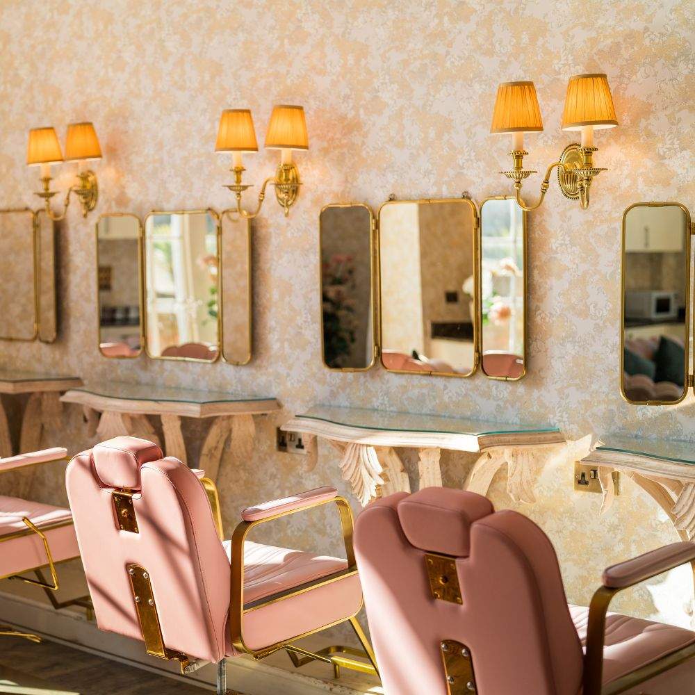 The Hideaway at Russets is a purpose built getting ready space for the Bride & her Bridesmaids